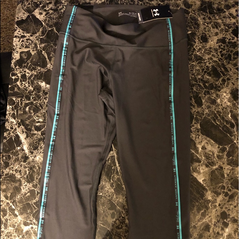 NWT! Grey and Teal Under Armour Leggings size XL